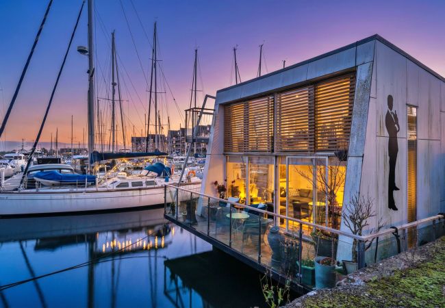 Boot in Liverpool - The Houseboat, Liverpool Marina