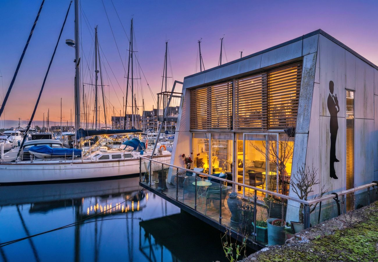 Boot in Liverpool - The Houseboat, Liverpool Marina