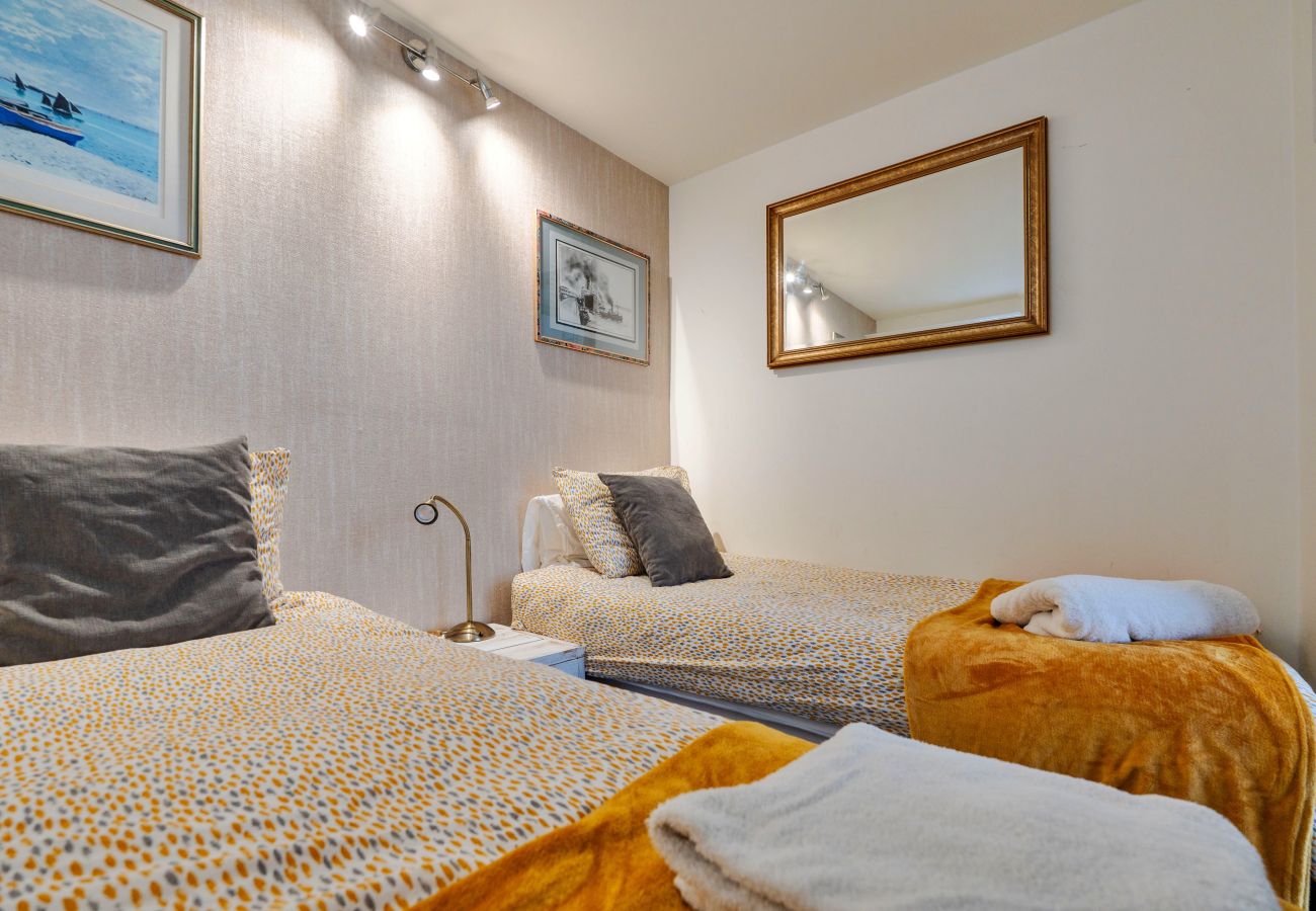 Boot in Liverpool - The Houseboat, Liverpool Marina