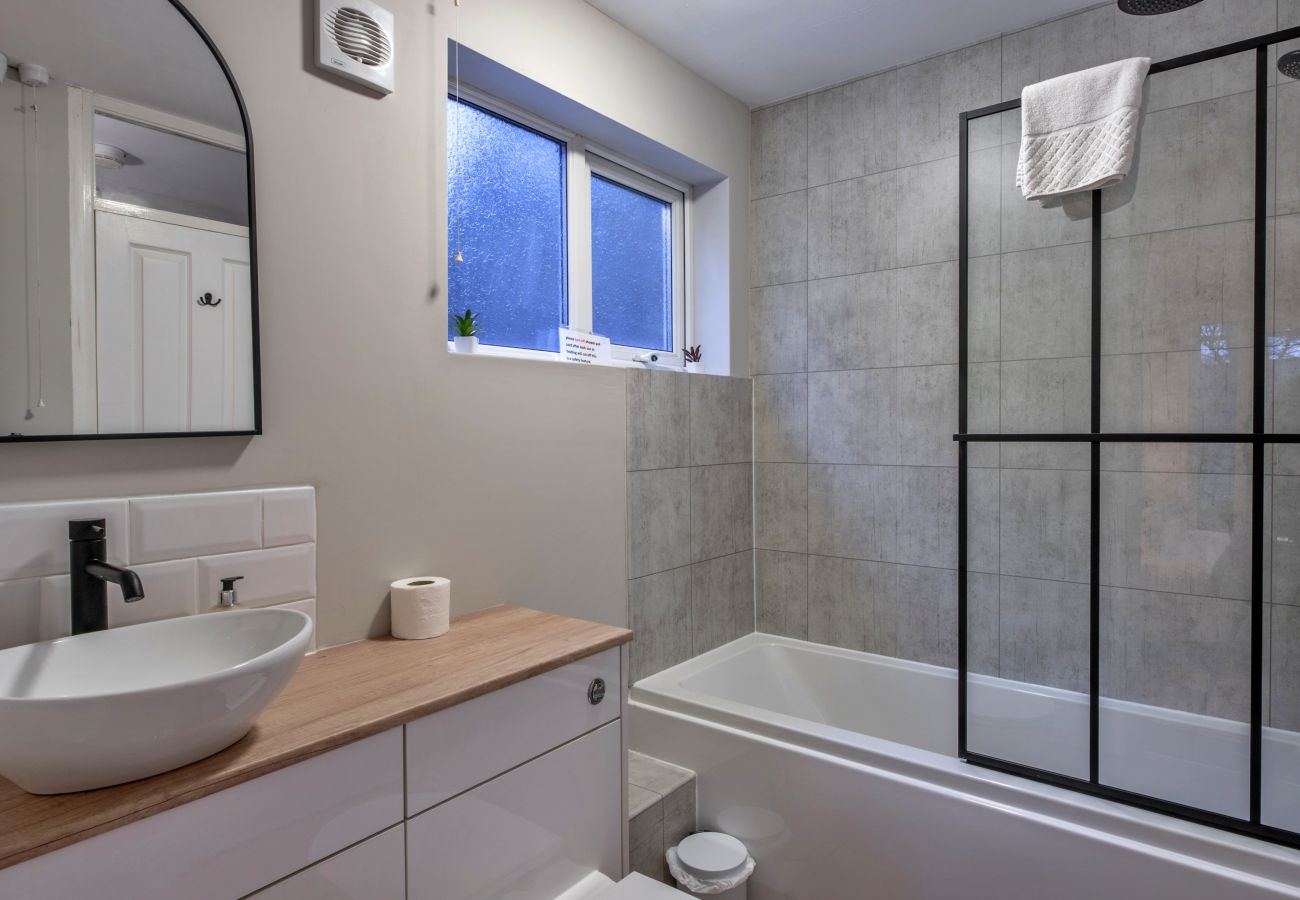 Chalet in Callington - Toblerone Lodge