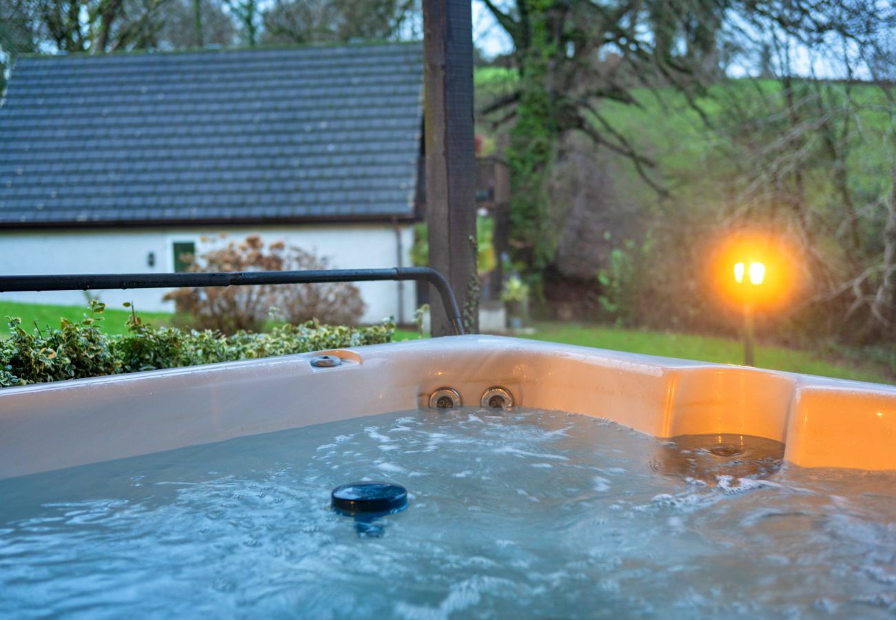 Chalet in Callington - Toblerone Lodge