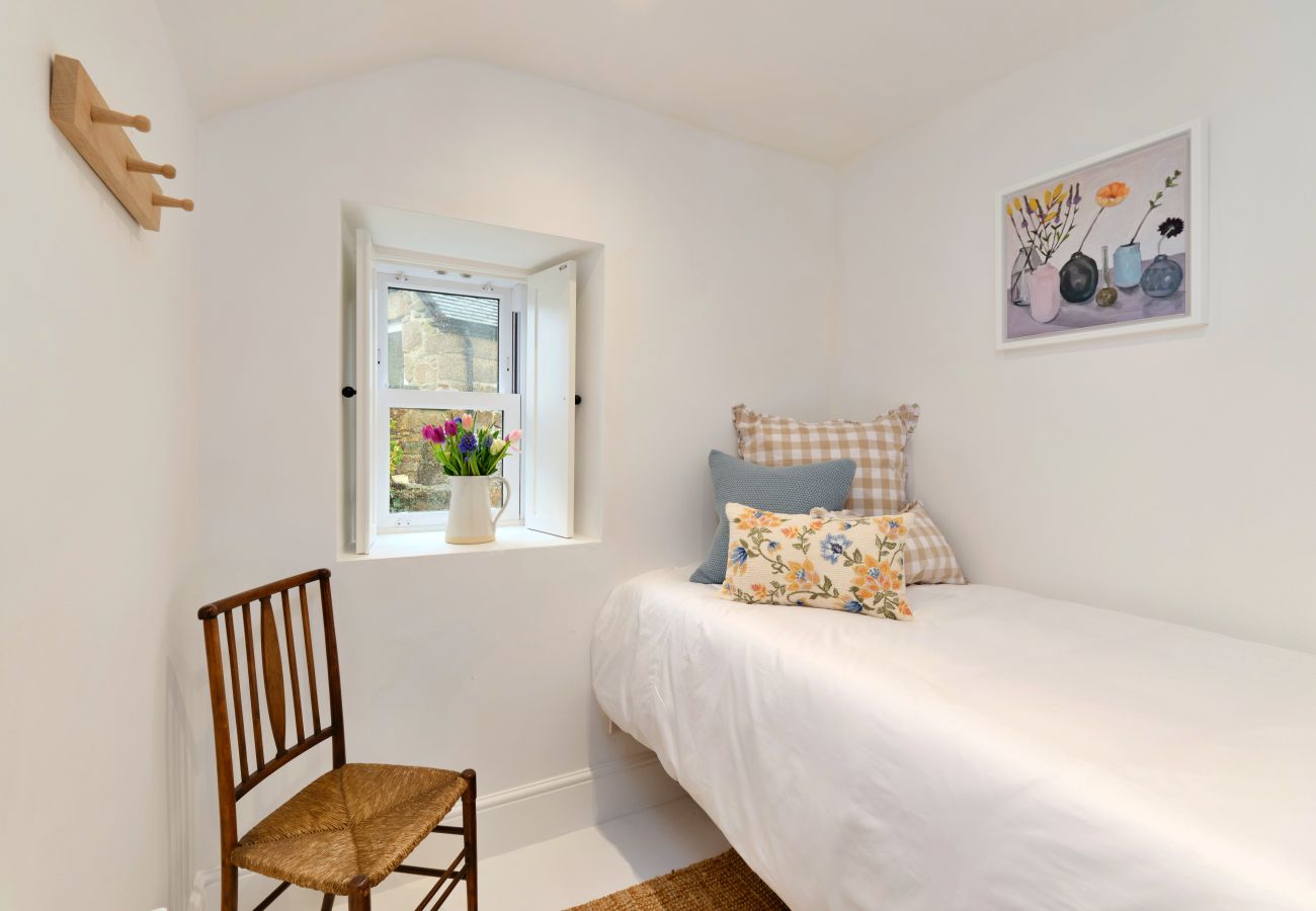 Landhaus in Nancledra - Mill Stone Cottage