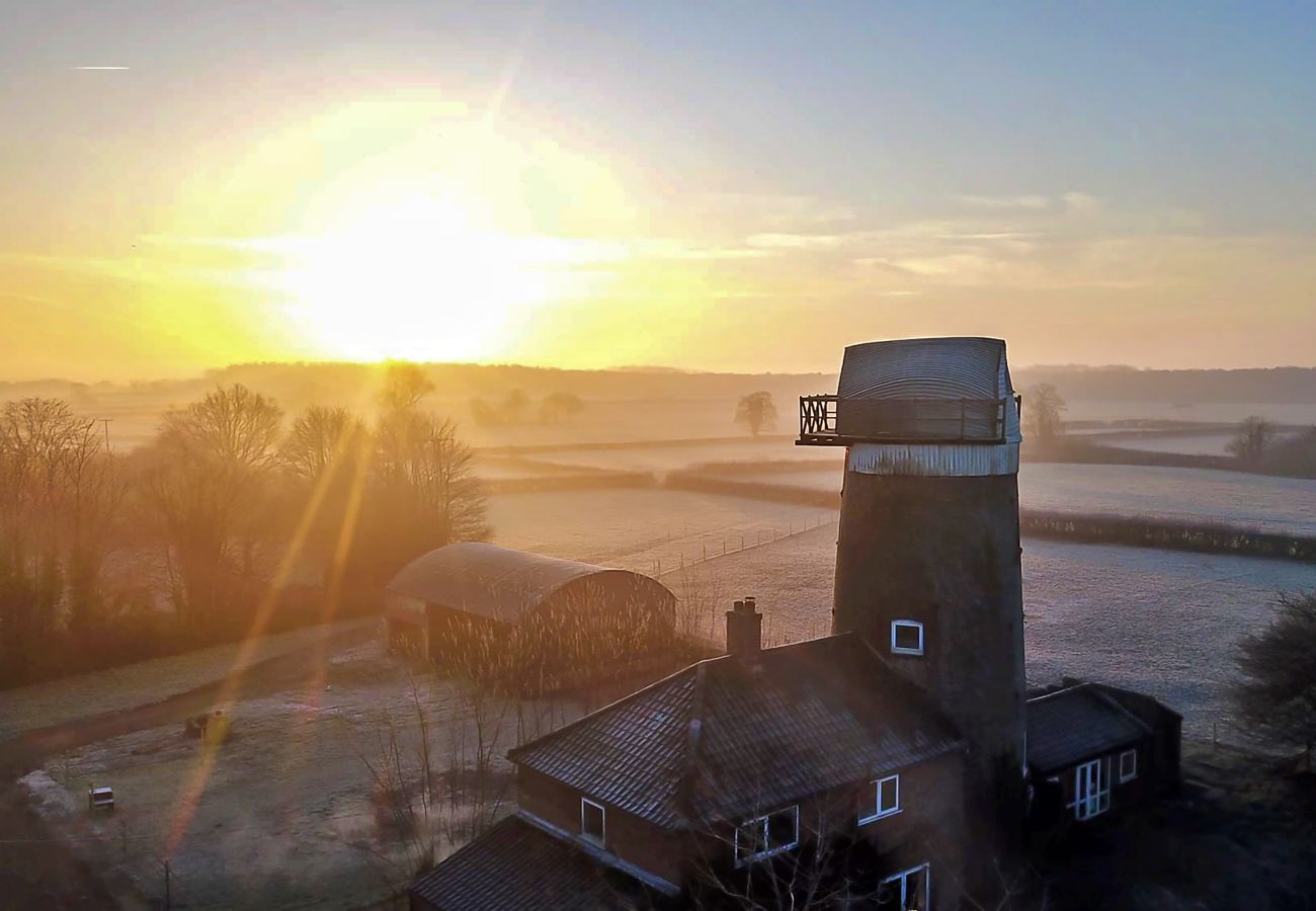 Landhaus in Hindolveston - The Old Windmill