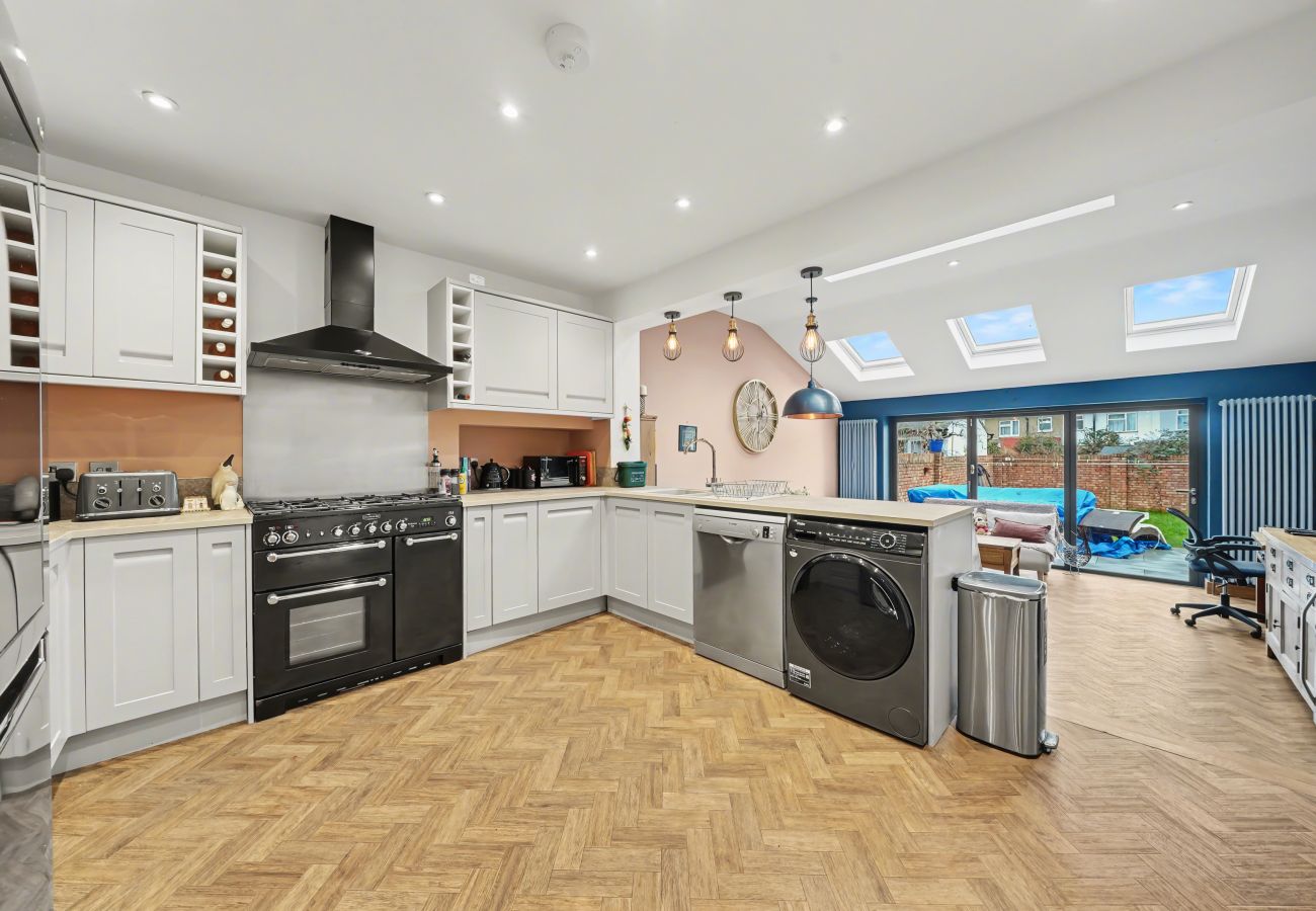 Ferienhaus in Whitton - Twickers Townhouse