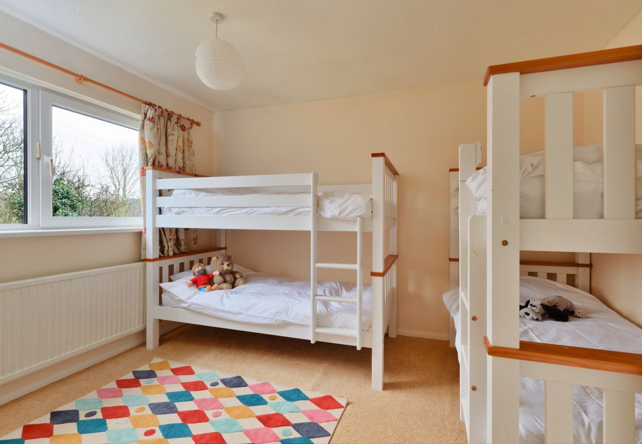 Bungalow in Looe - Goonrea