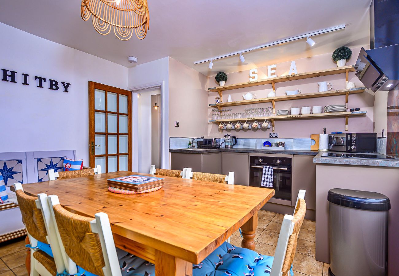 Landhaus in Whitby - Tenby Cottage