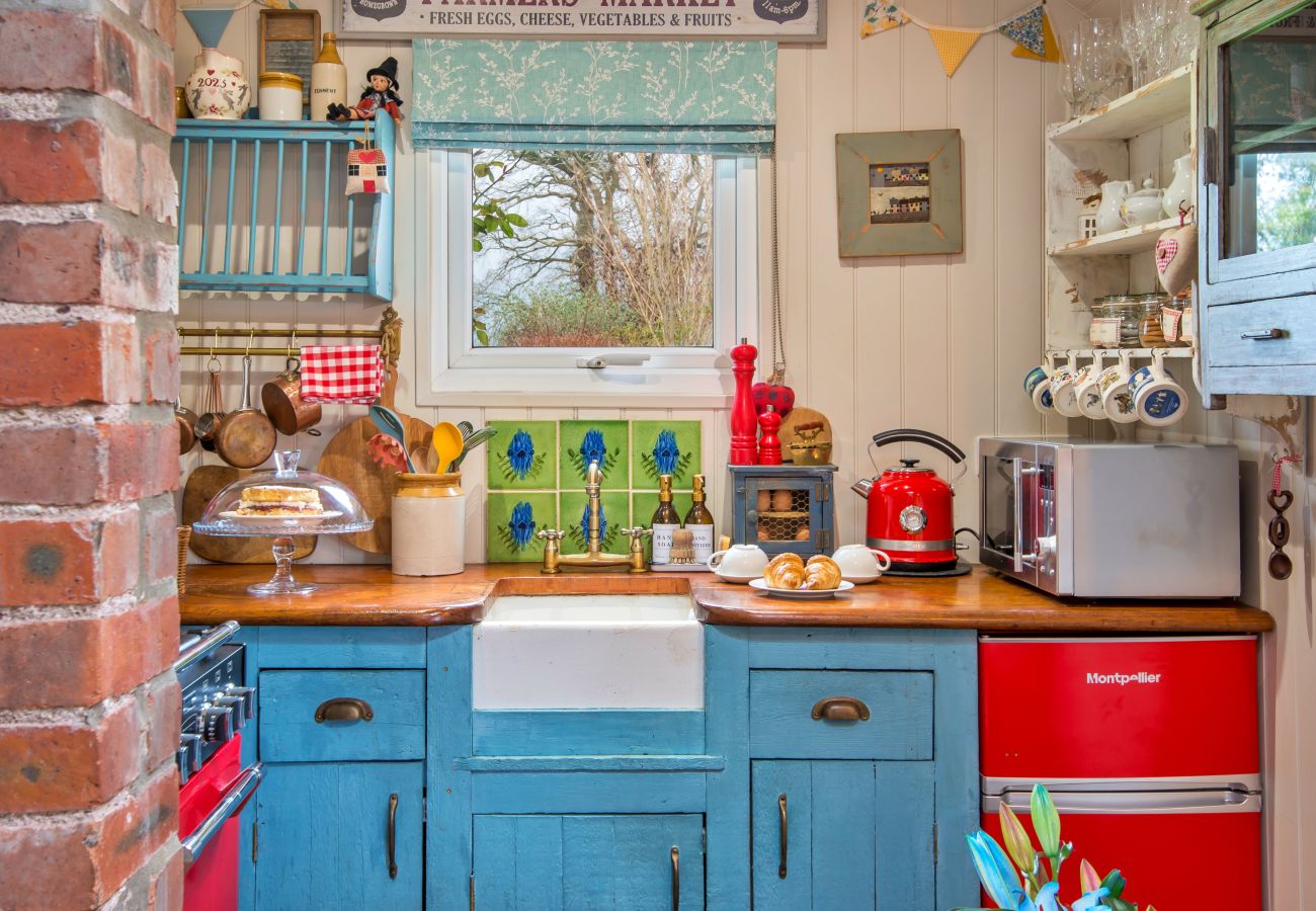 Landhaus in Llangadog - Y Golchdy