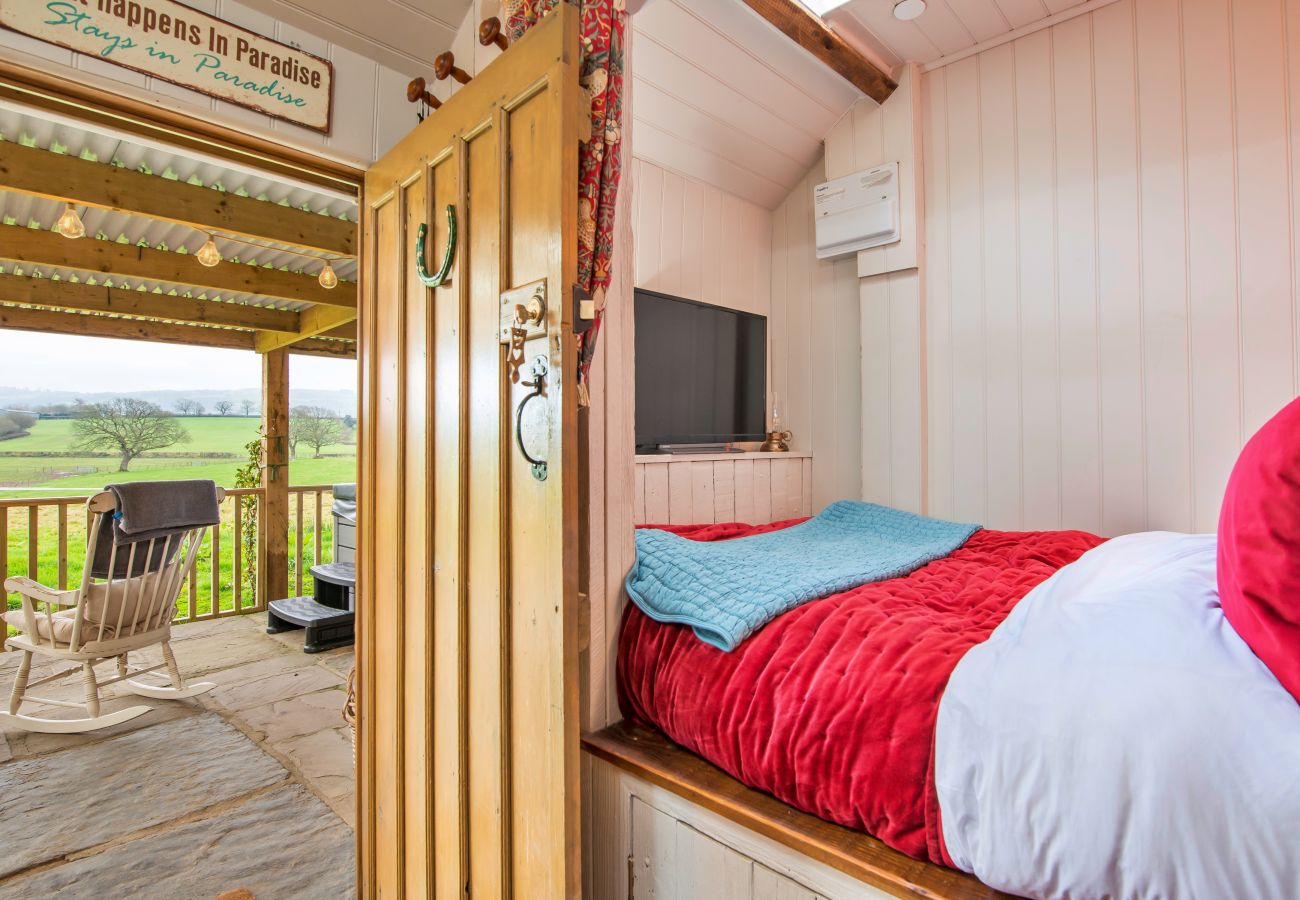 Landhaus in Llangadog - Y Golchdy