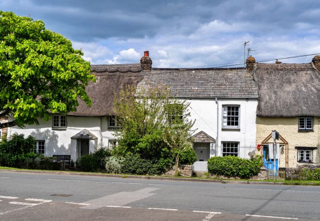 Landhaus in Marhamchurch - The Old Post Cottage
