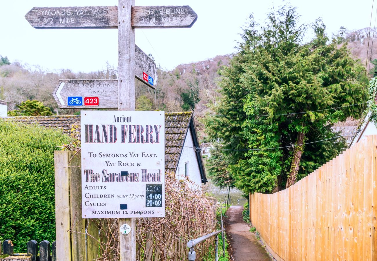 Landhaus in Symonds Yat - Alpine Cottage