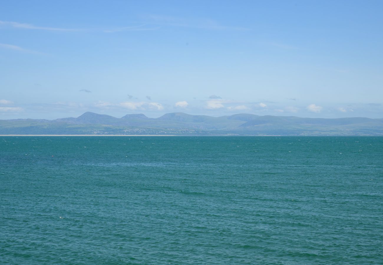 Bungalow in Pwllheli - Ty Glan Y Mor