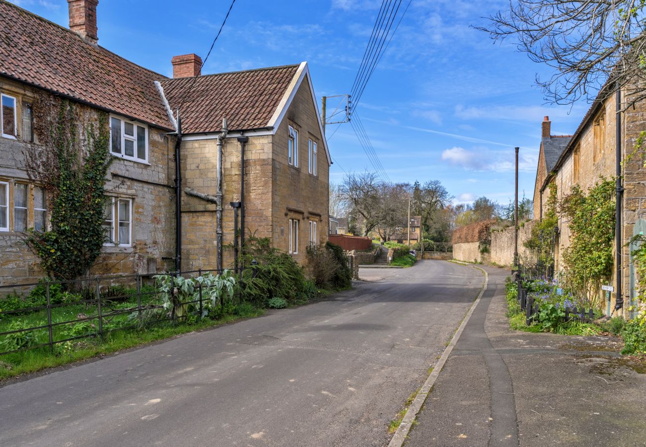 Ferienhaus in Bower Hinton - Hollies Cottage, Elm