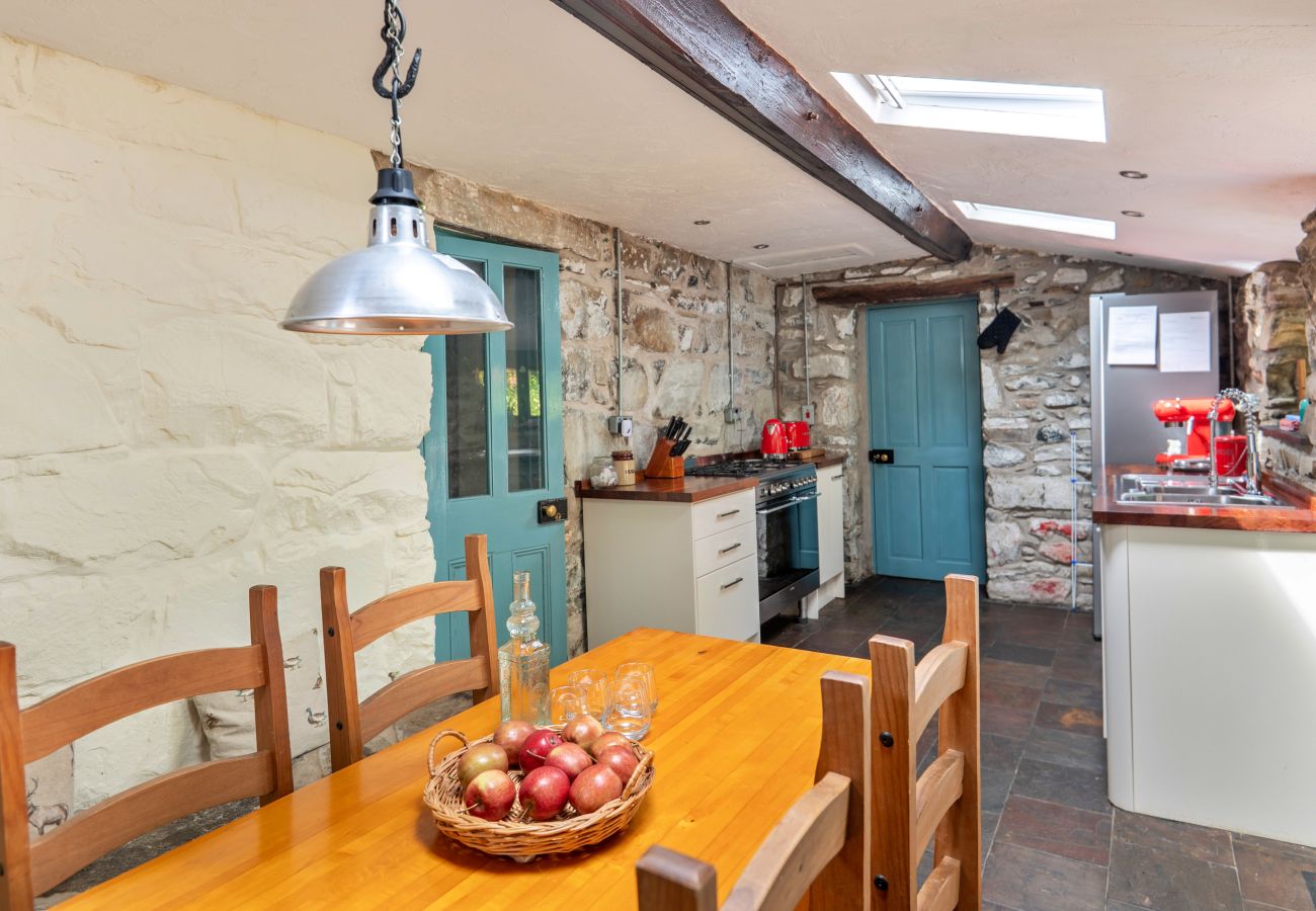 Landhaus in Dolgellau - Y Cwtch
