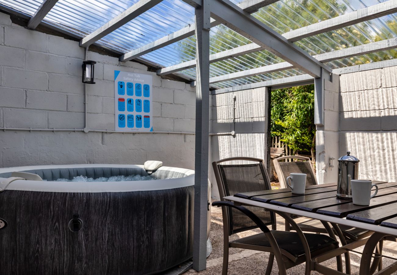 Landhaus in Ashbourne - Farmhouse Cottage, Nether Burrows