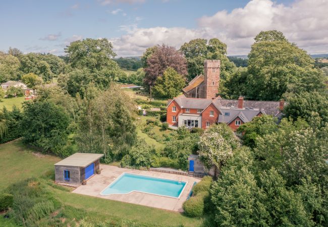 Ferienhaus in Raglan - The Old Schoolhouse at Penrhos