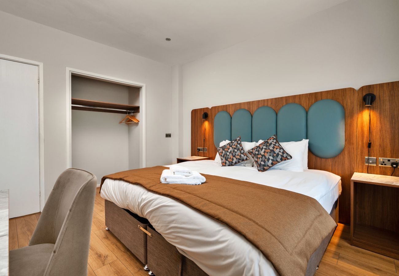 Ferienwohnung in Charnock Richard - Park Hall, 2 Bedroom Apartment