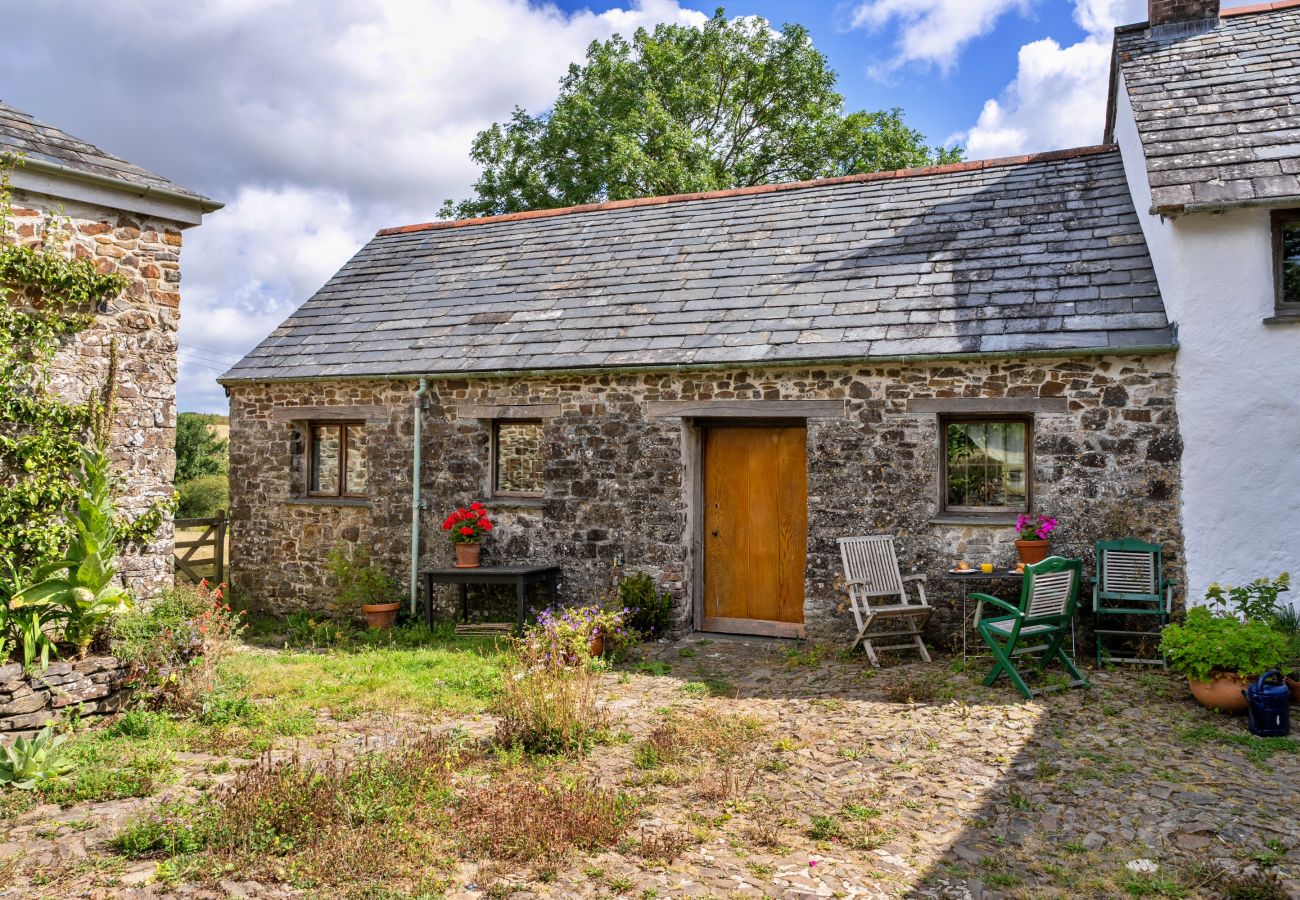 Studio in Launcells - Moreton Mill Studio