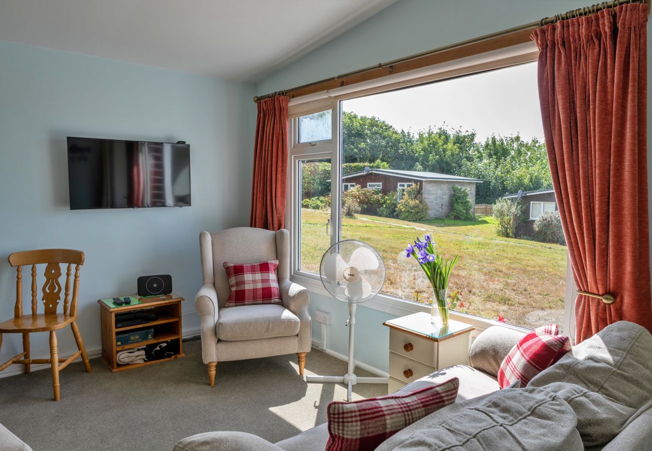 Bungalow in Welcombe - Foxgloves Bungalow