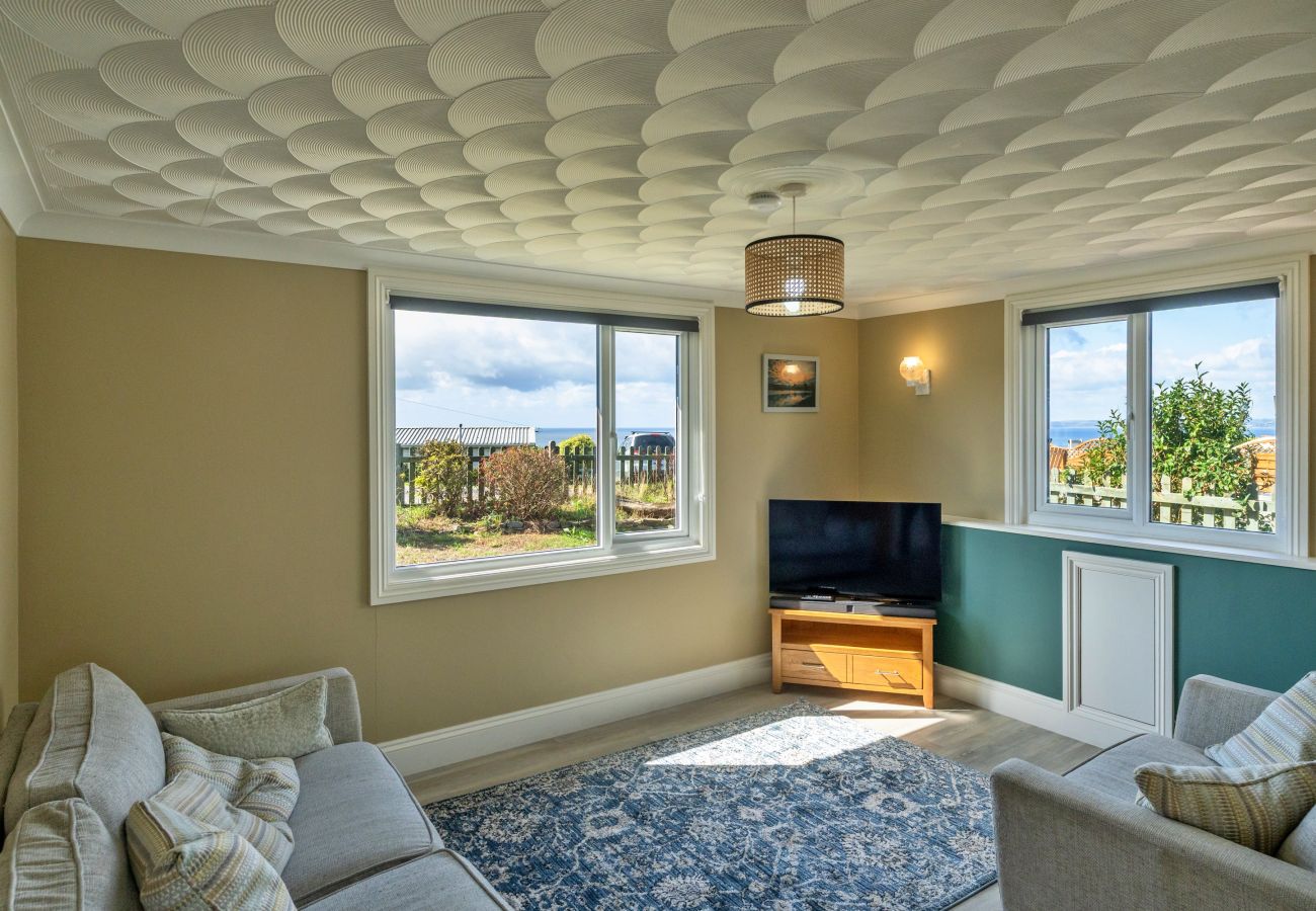 Bungalow in Freathy - Jesmondene