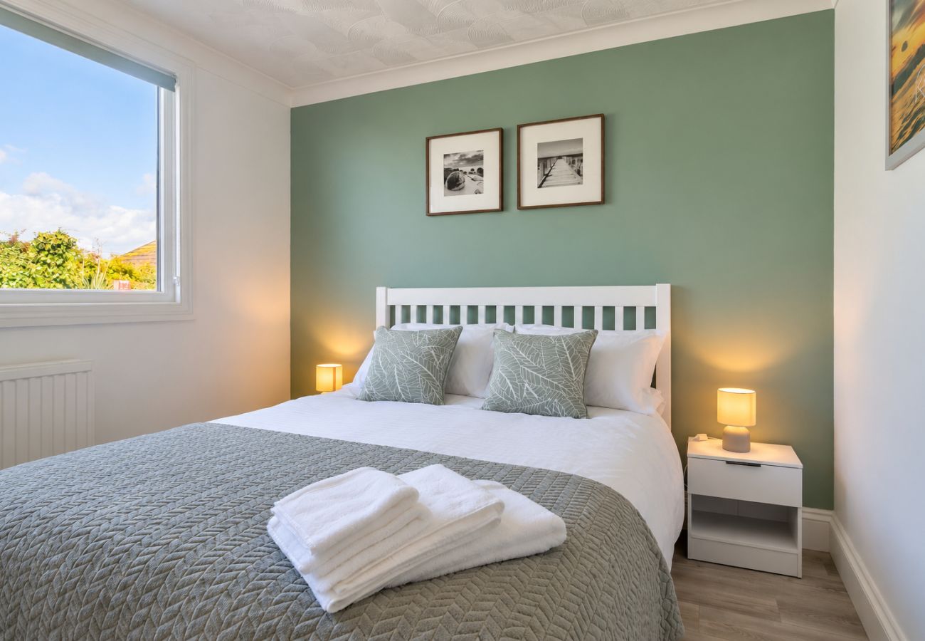 Bungalow in Freathy - Jesmondene