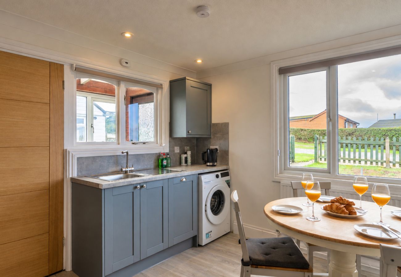 Bungalow in Freathy - Jesmondene