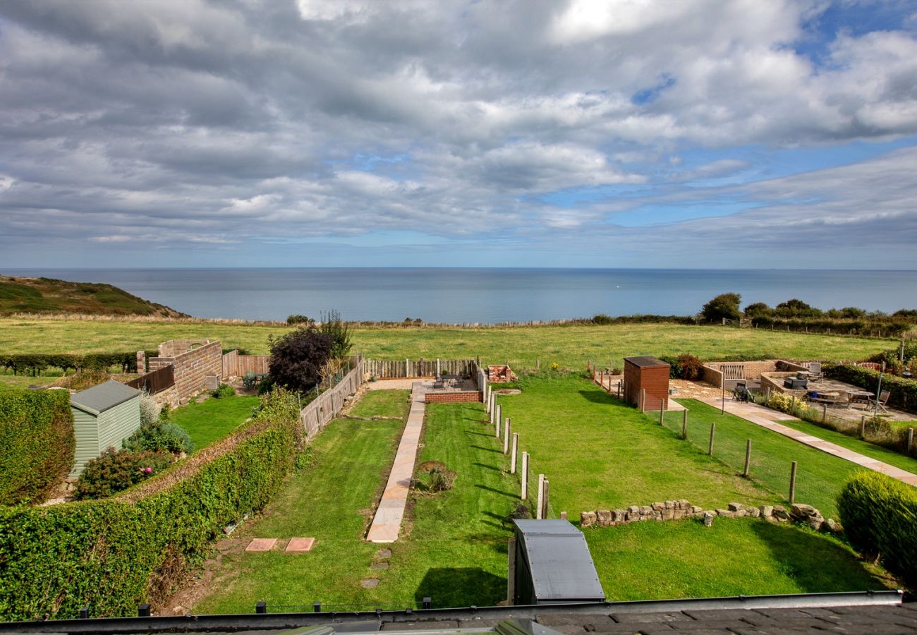 Ferienhaus in Port Mulgrave - Ammonite Cottage, Sea Views