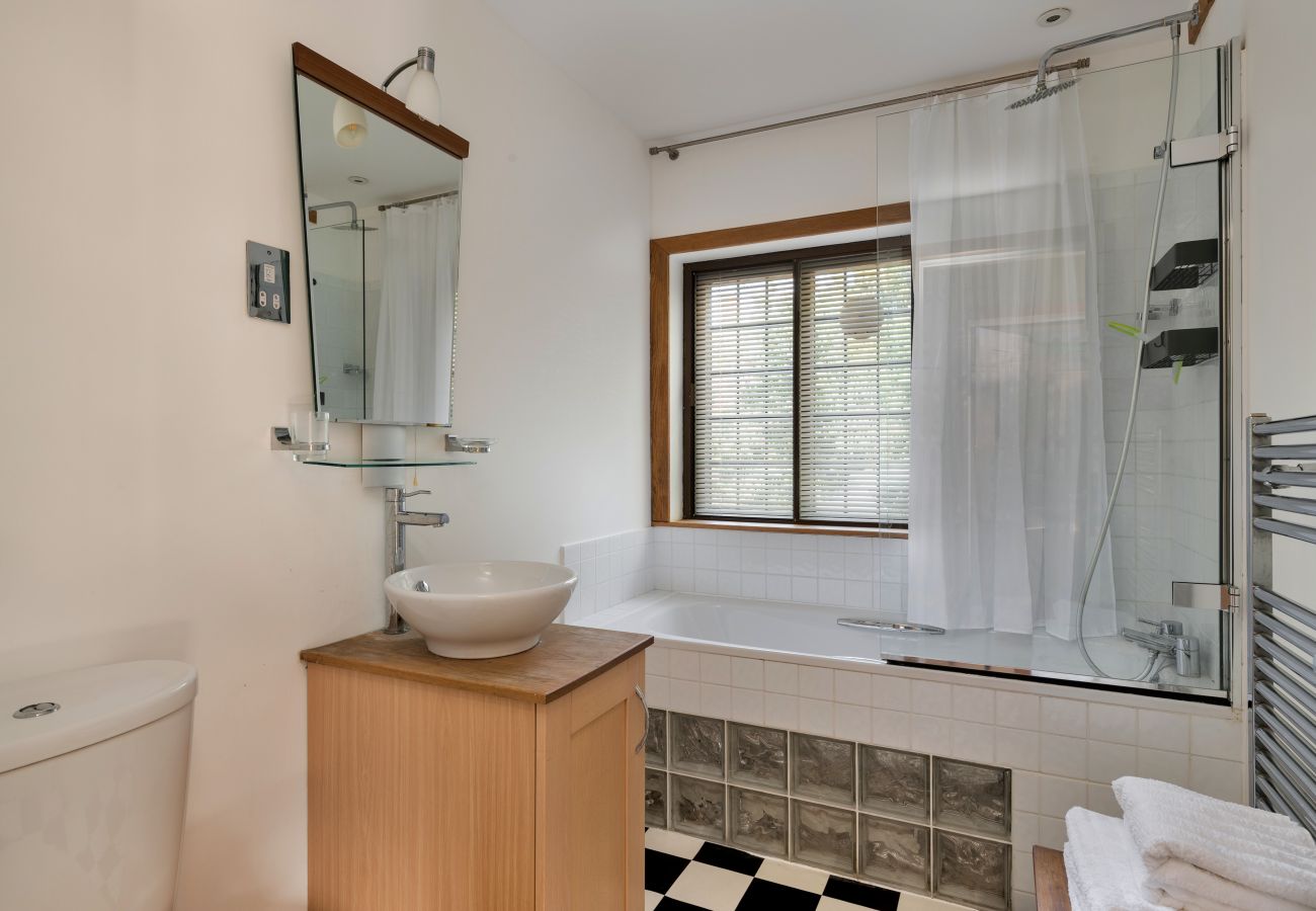 Ferienhaus in Datchet - Riverbank Lodge Annexe
