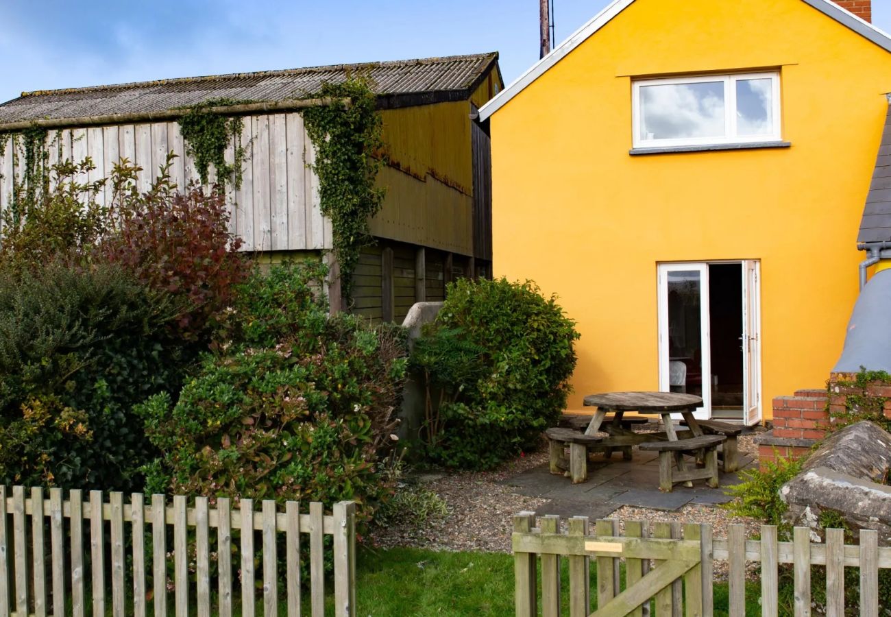 Landhaus in Hartland - The Granary at Cheristow