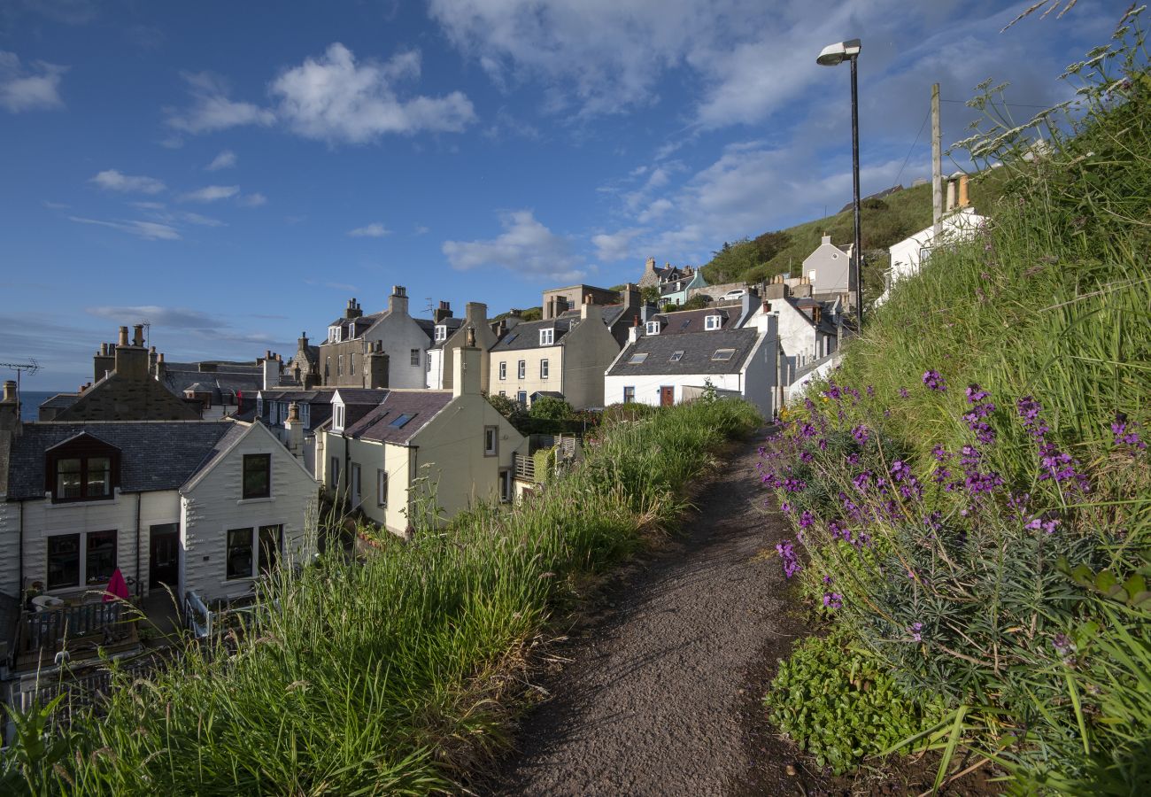 Cottage in Gardenstown - Ellie-Jo Cottage