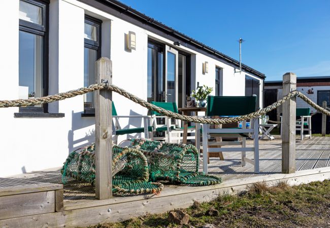 Cottage in Walney - The Lighthouse Hide