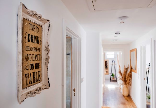 Rijhuis in Newquay - Tolcarne Stay - Luxury Newquay Apartment Rijhuis in Newquay - Tolcarne Stay - Luxury Newquay Apartment