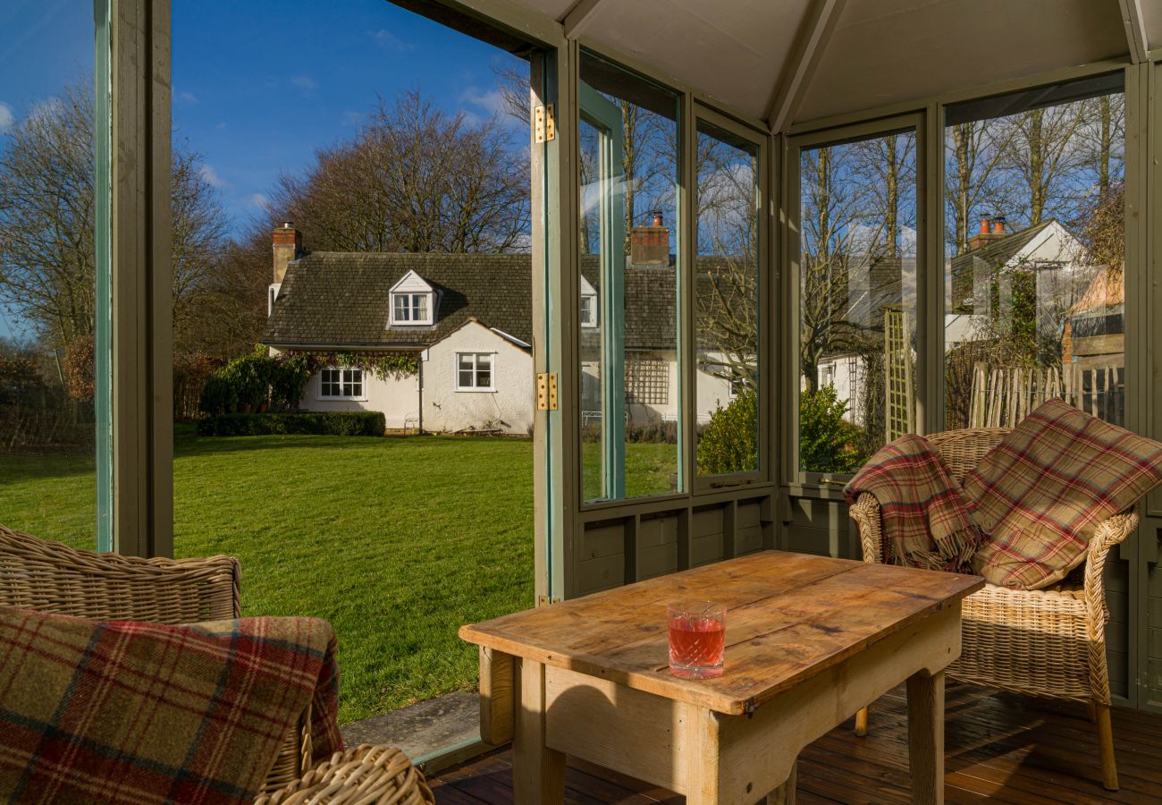 Cottage in Dullingham - The West Wing at Gypsy Hall