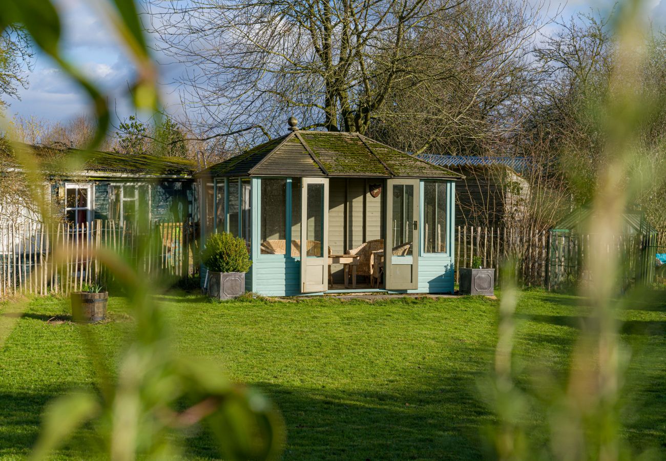 Cottage in Dullingham - The West Wing at Gypsy Hall