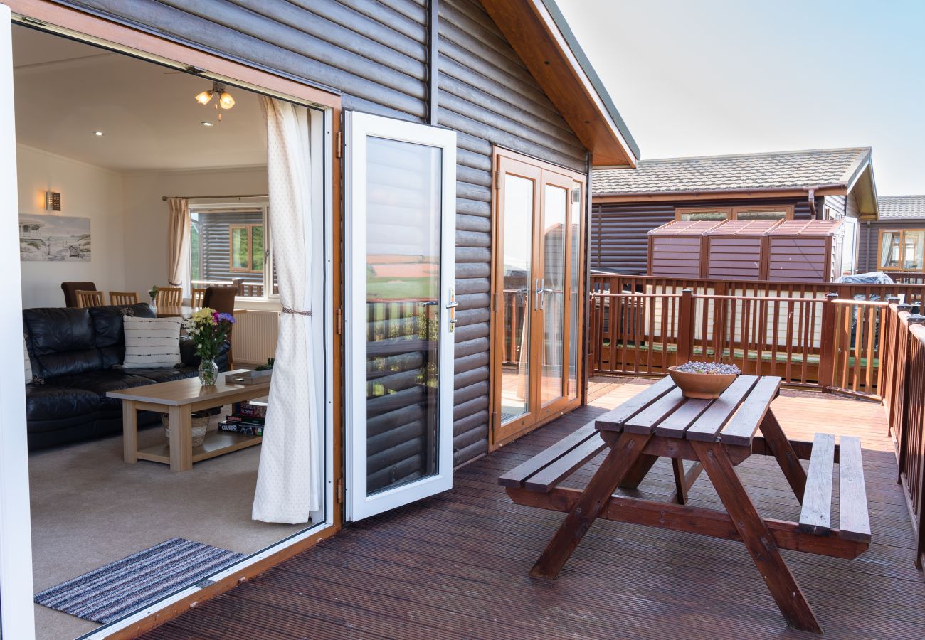 Chalet in Torpoint - Serendipity Lodge