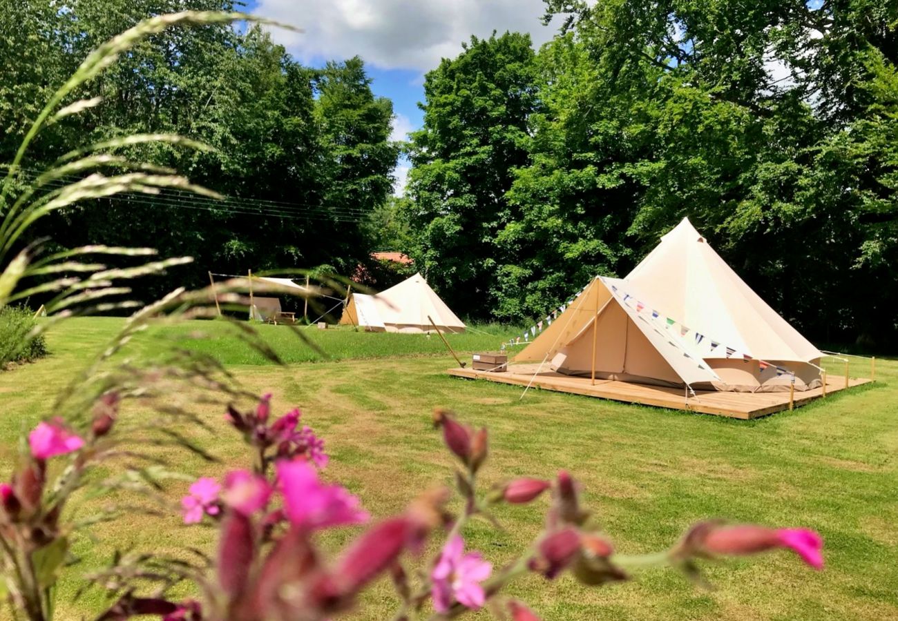 Chalet in Swannington - Lilypad Bell Tent