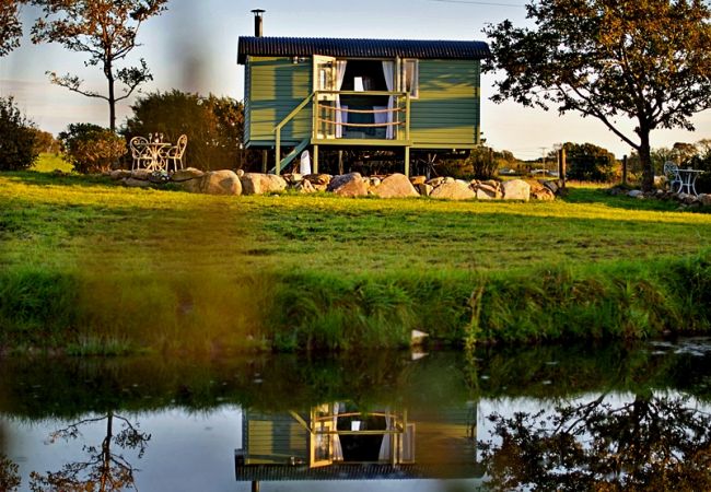 Chalet in Pwllheli - 'Angharad' Poachers Hut