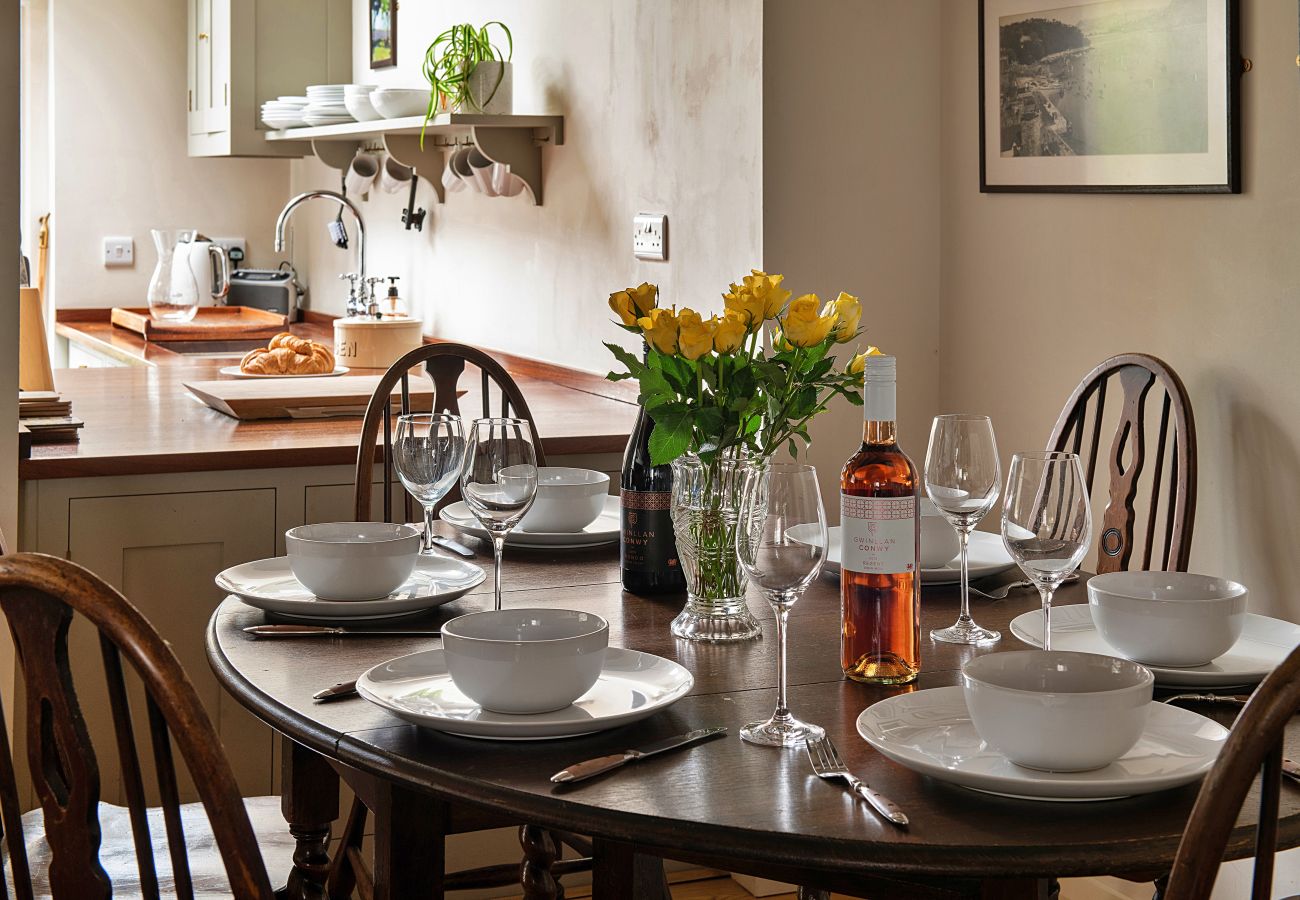 Cottage in Conwy - Hen Dafarn
