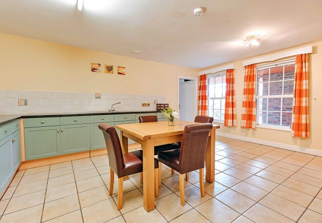 Cottage in Dorrington - Netley Hall - Peach Tree Cottage in Dorrington - Netley Hall - Peach Tree