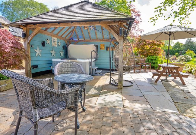 Cottage in Tansley - The Potting Shed Cottage in Tansley - The Potting Shed