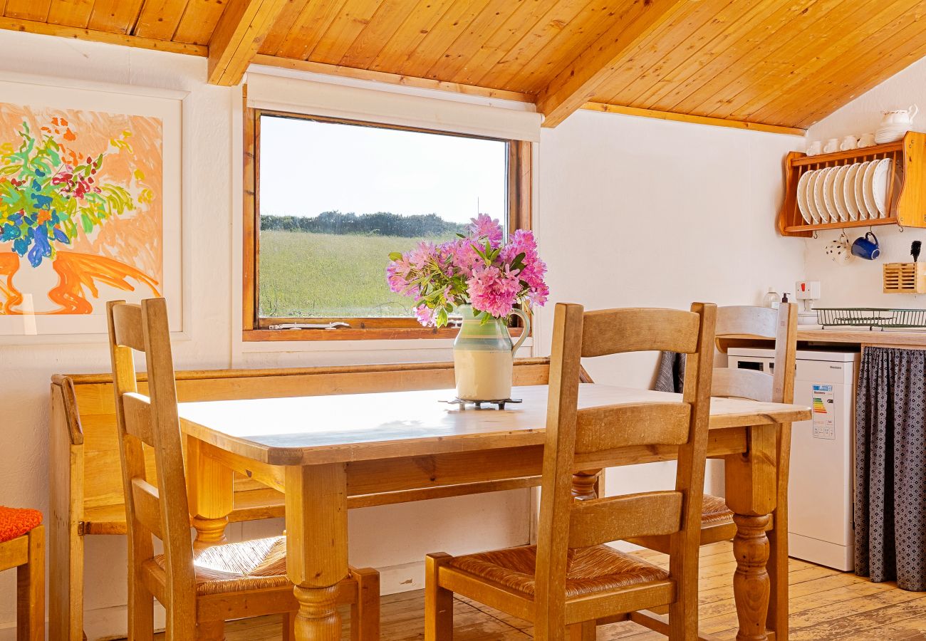 Houten huisje in Solva - The Tree House