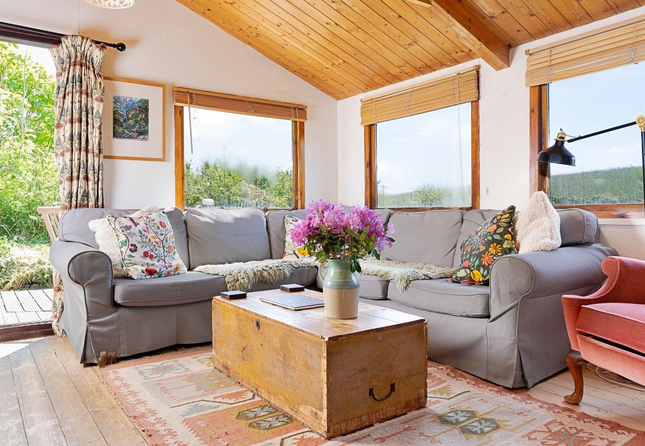 Houten huisje in Solva - The Tree House