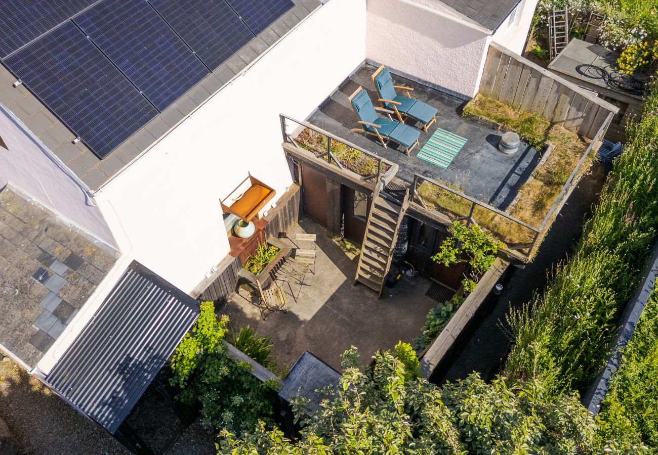 Studio in Solva - Y Stiwdio, Tiny House