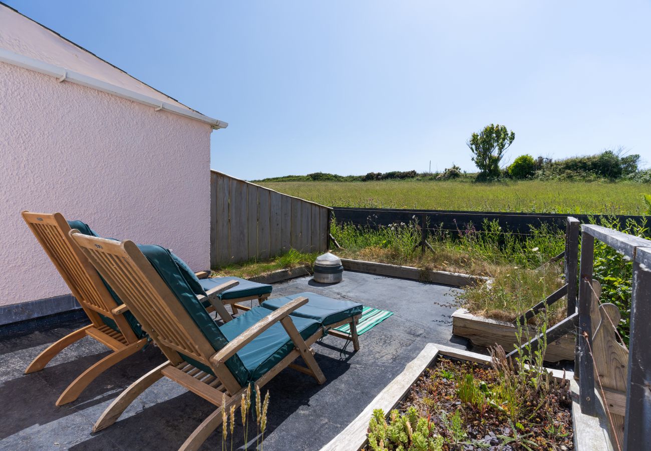 Studio in Solva - Y Stiwdio, Tiny House
