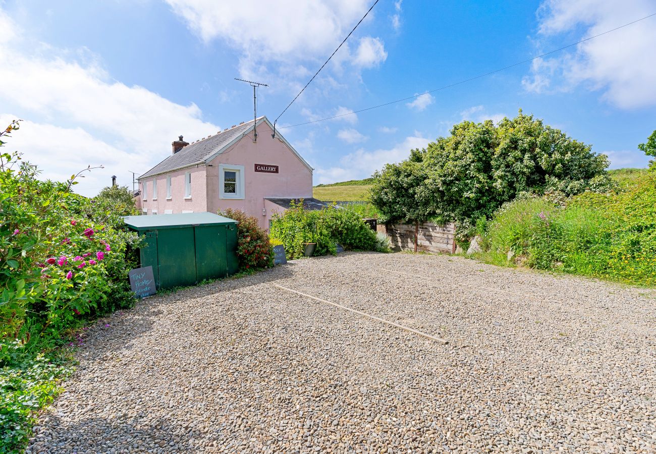 Cottage in Solva - The Pink House