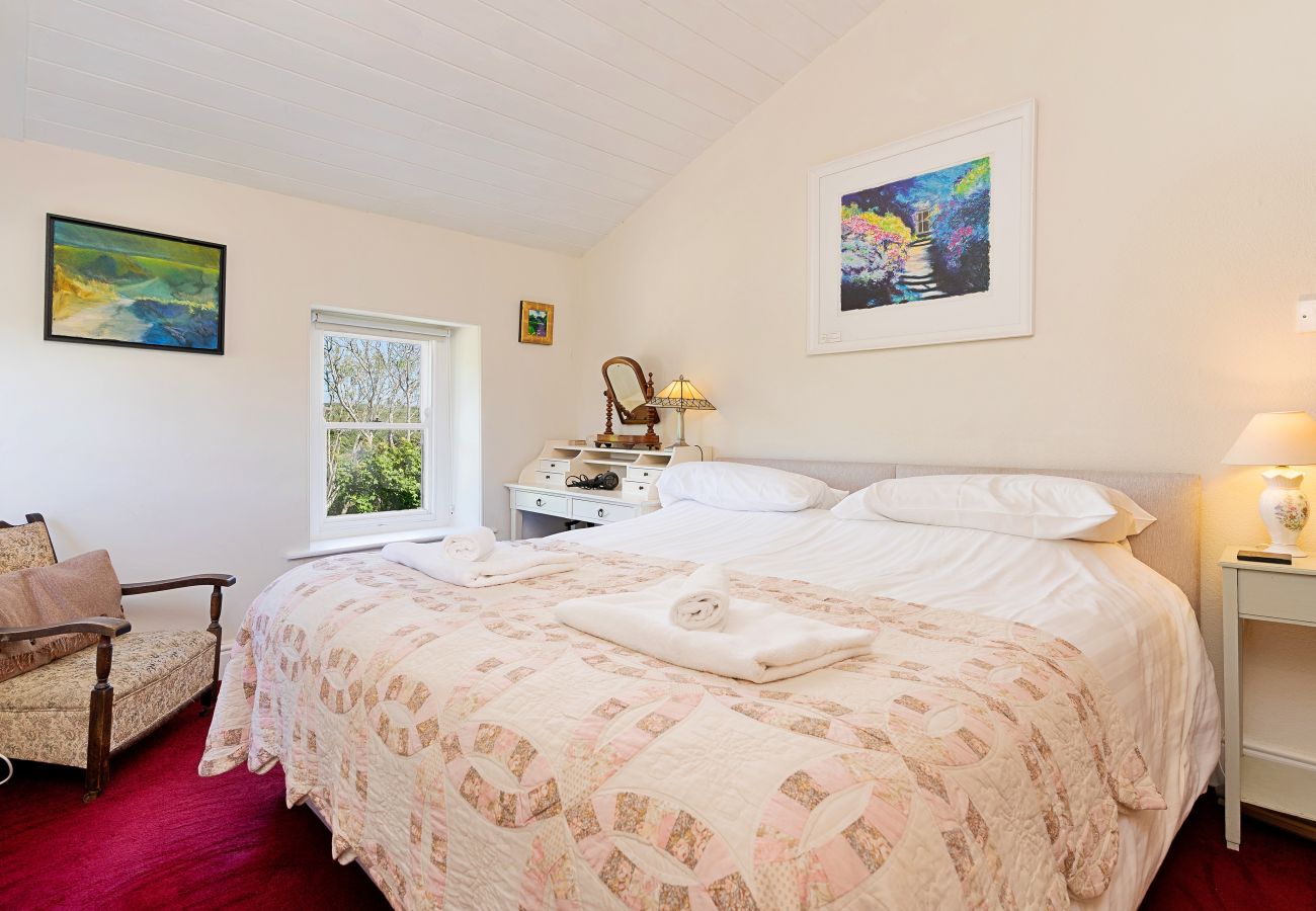 Cottage in Solva - The Pink House