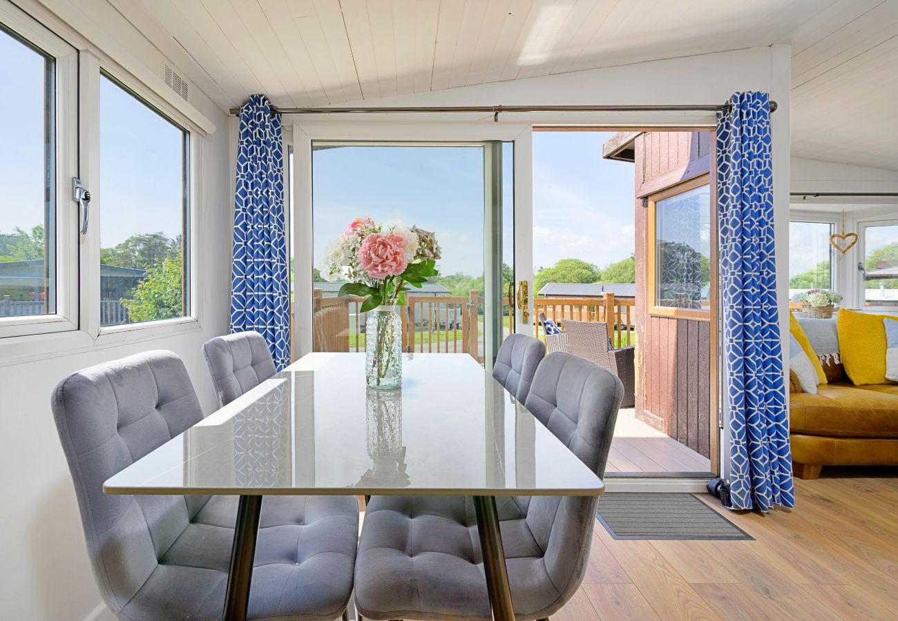 Houten huisje in Pwllheli - Forest Lodge
