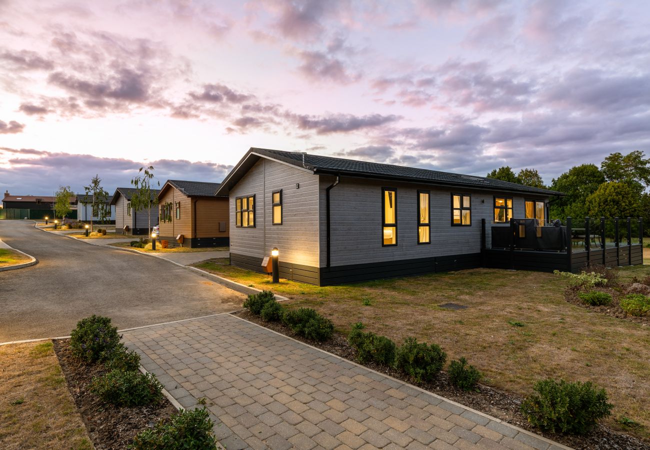 Chalet in Bourn - Cambridge Luxury Lodge