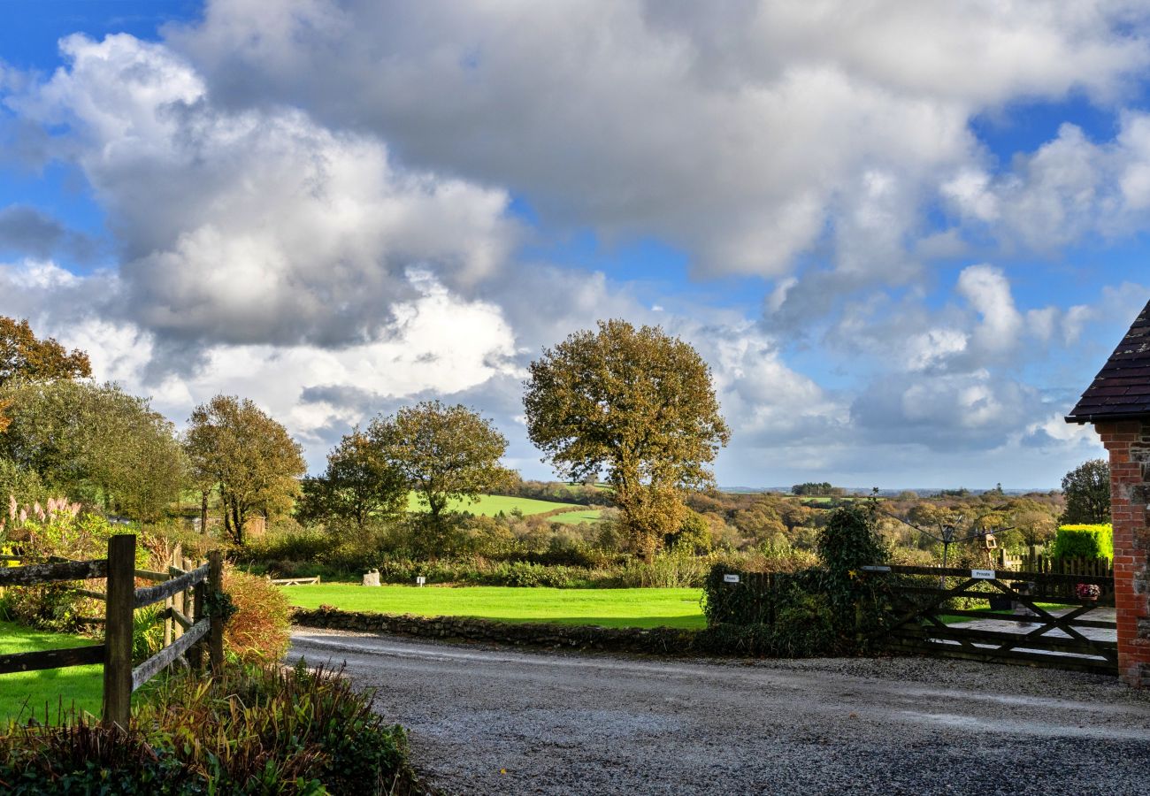 Cottage in Torrington - Tarquol Cottage, Stowford