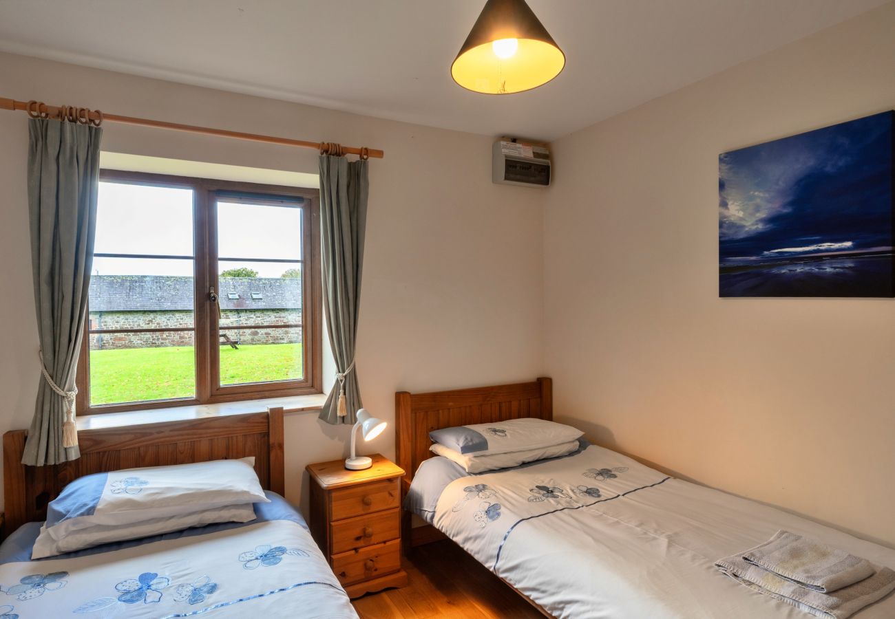 Houten huisje in Torrington - Tarka's Holt Log Cabin, Stowford