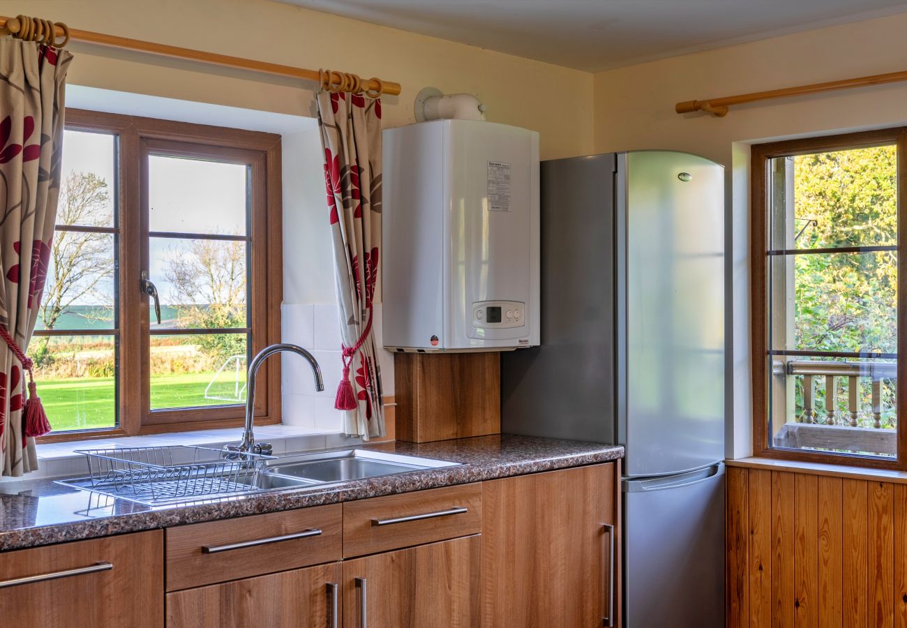 Houten huisje in Torrington - Tarka's Holt Log Cabin, Stowford